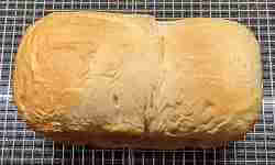 Bread-Loaf-on-Cooling-Rack-1