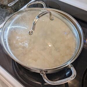 Cook-on-low-with-tilted-lid-small-1