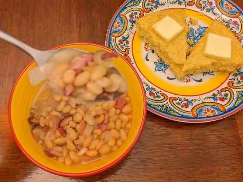 Recipe for Ham and Beans using canned beans with Cornbread