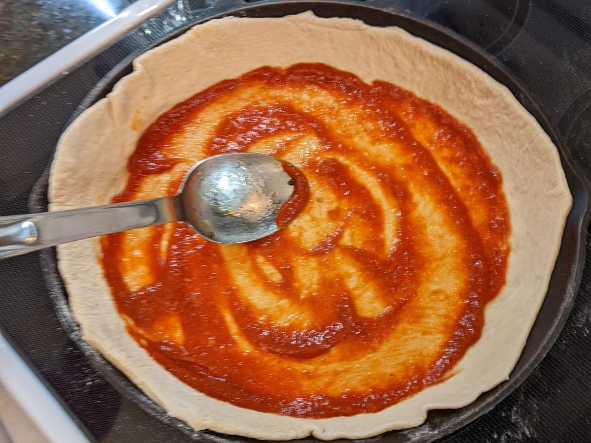 PIZZA CAST IRON SKILLET Recipe - Cast Iron Skillet Pizza Dough Recipe