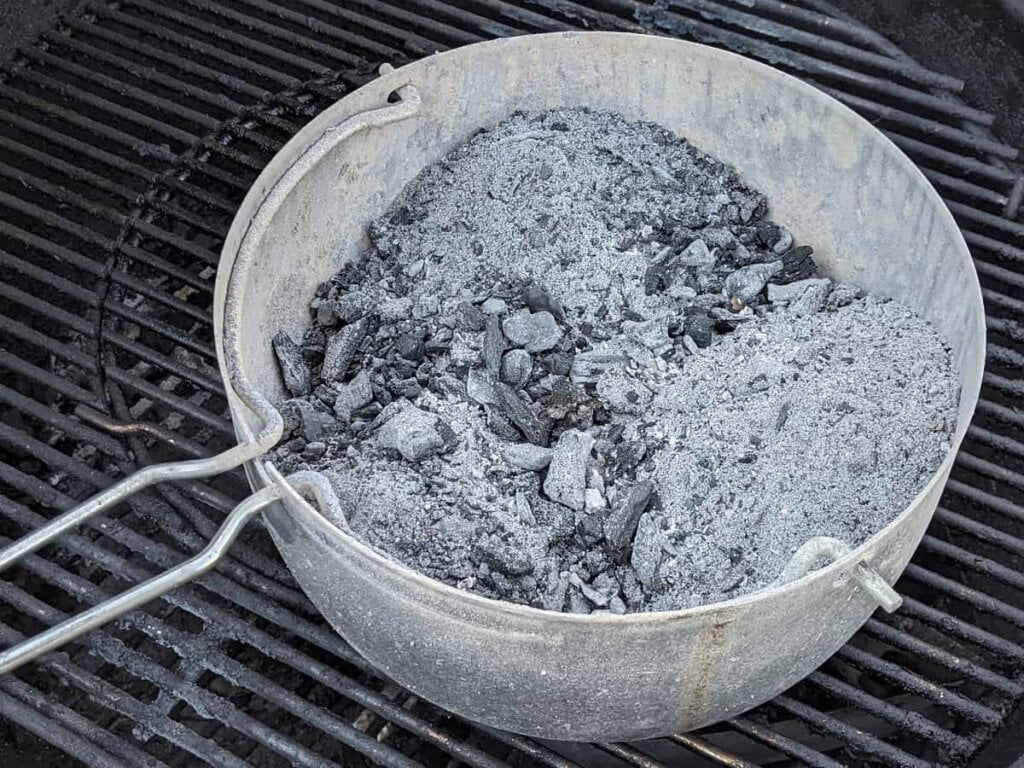 ash comparison of briquettes vs lump charcoal