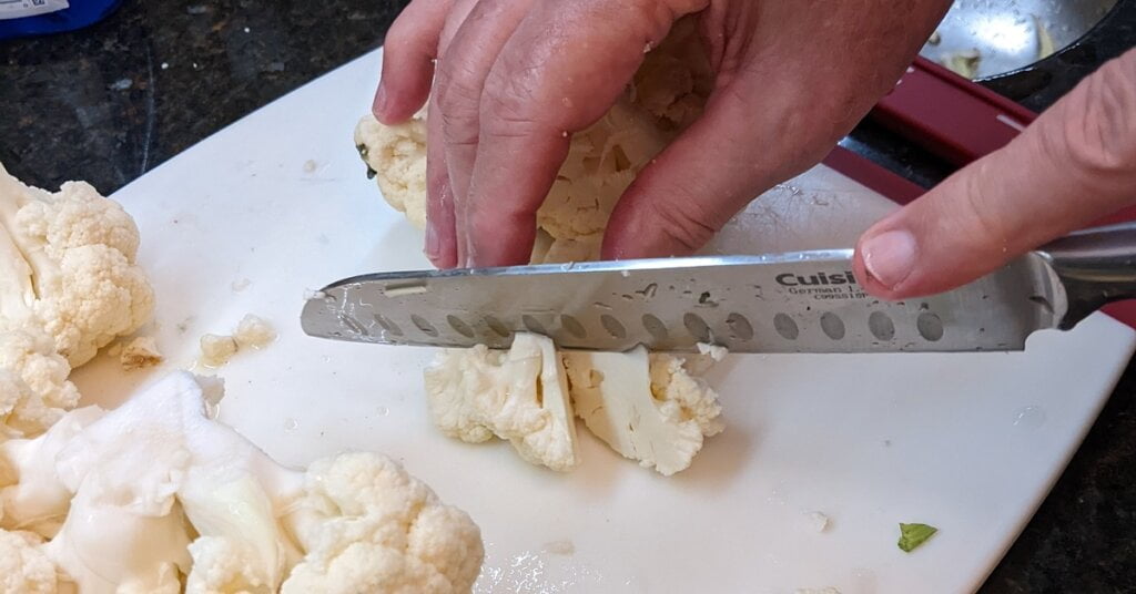 cut cauliflower florets to final sizes desired