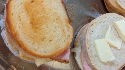 Ham and grilled cheese recipe grilling both sides in butter grilling both sides in butter for ham and cheese grilled sandwich