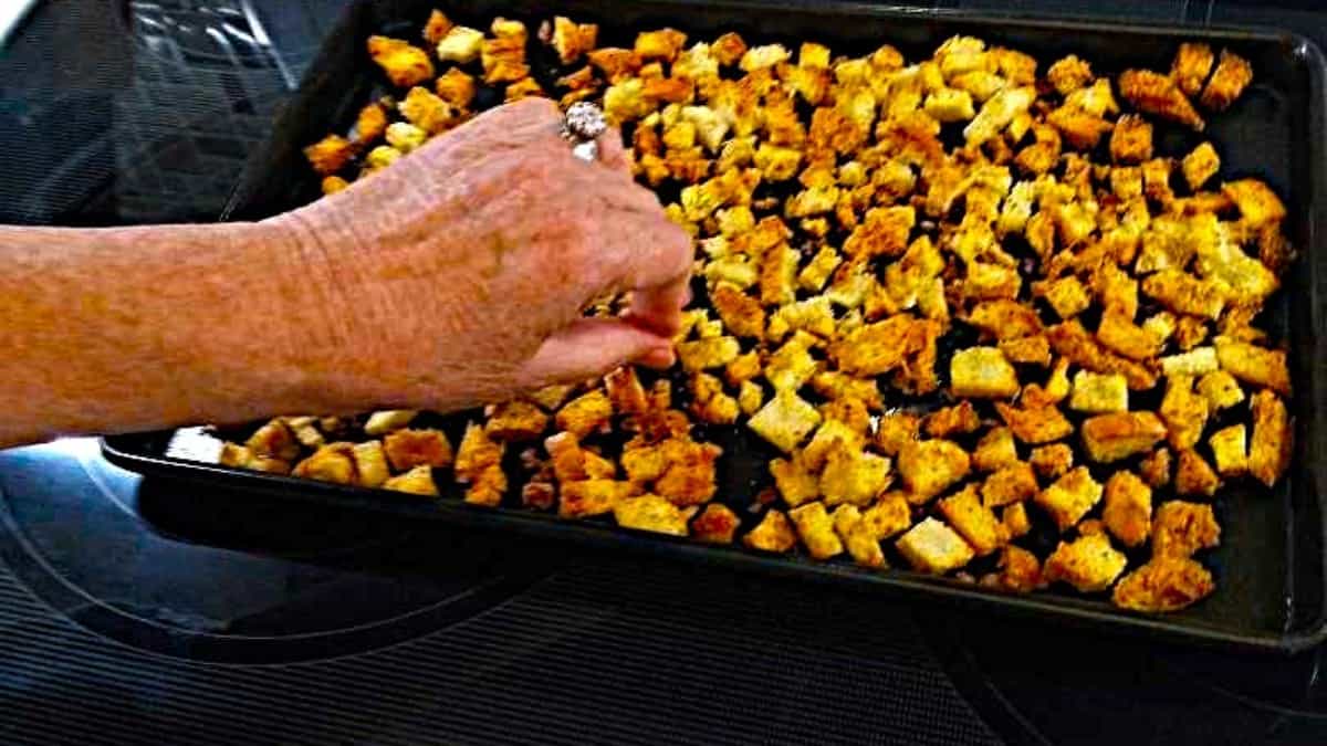 homemade oven croutons recipe