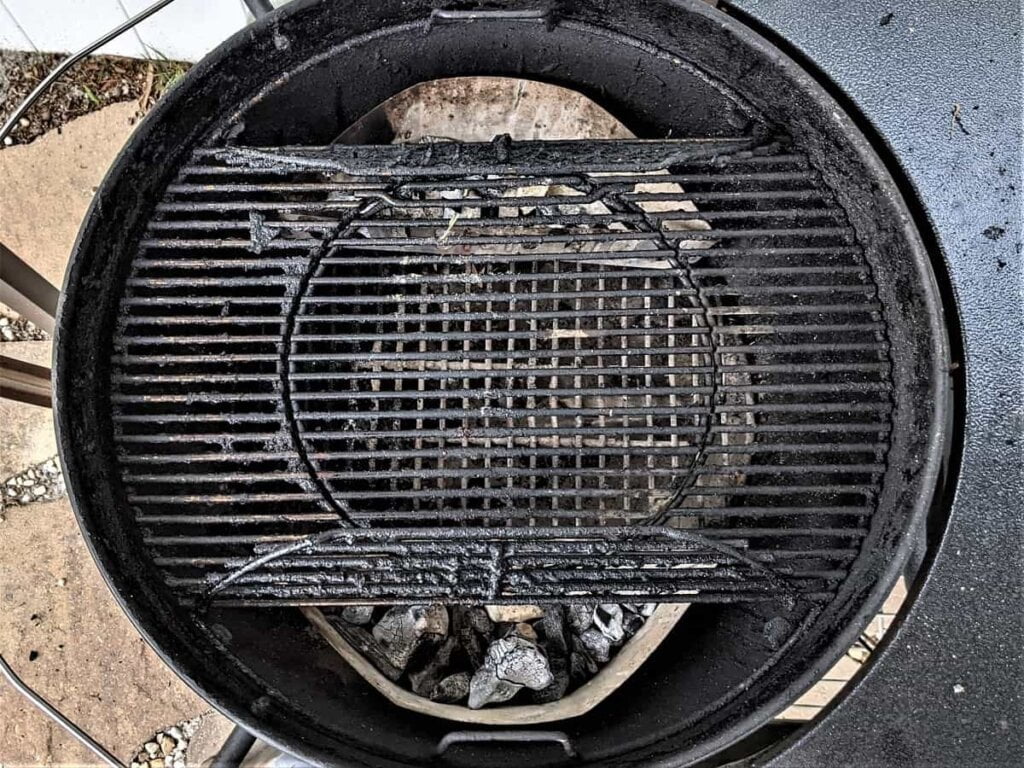 How to add charcoal using hinged grill sides for grilling on charcoal