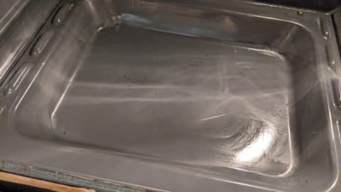 Oven after aqualift cycle and manual final cleaning oven after aqualift cycle and manual final cleaning