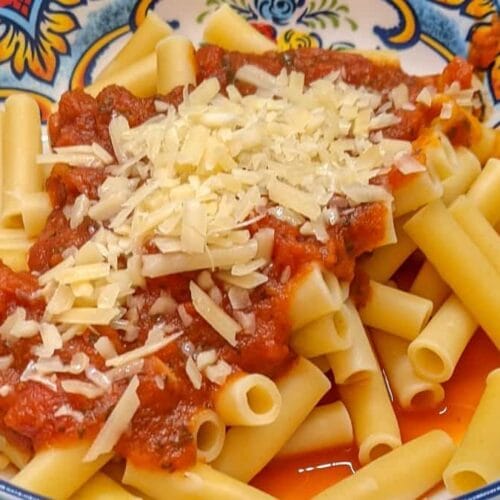 pasta in marinara sauce