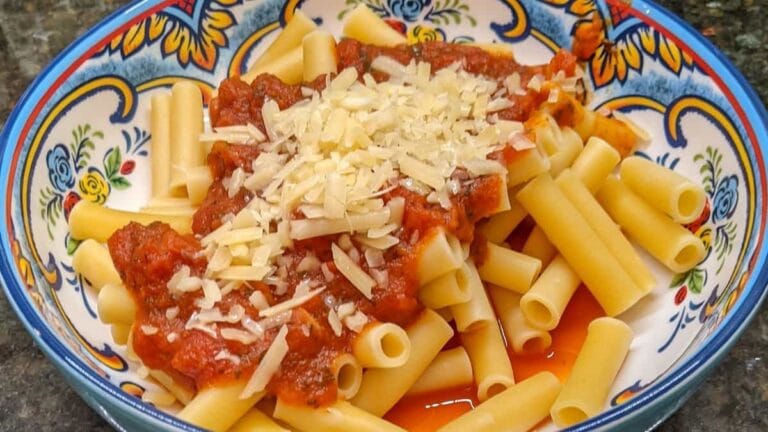 pasta in marinara sauce