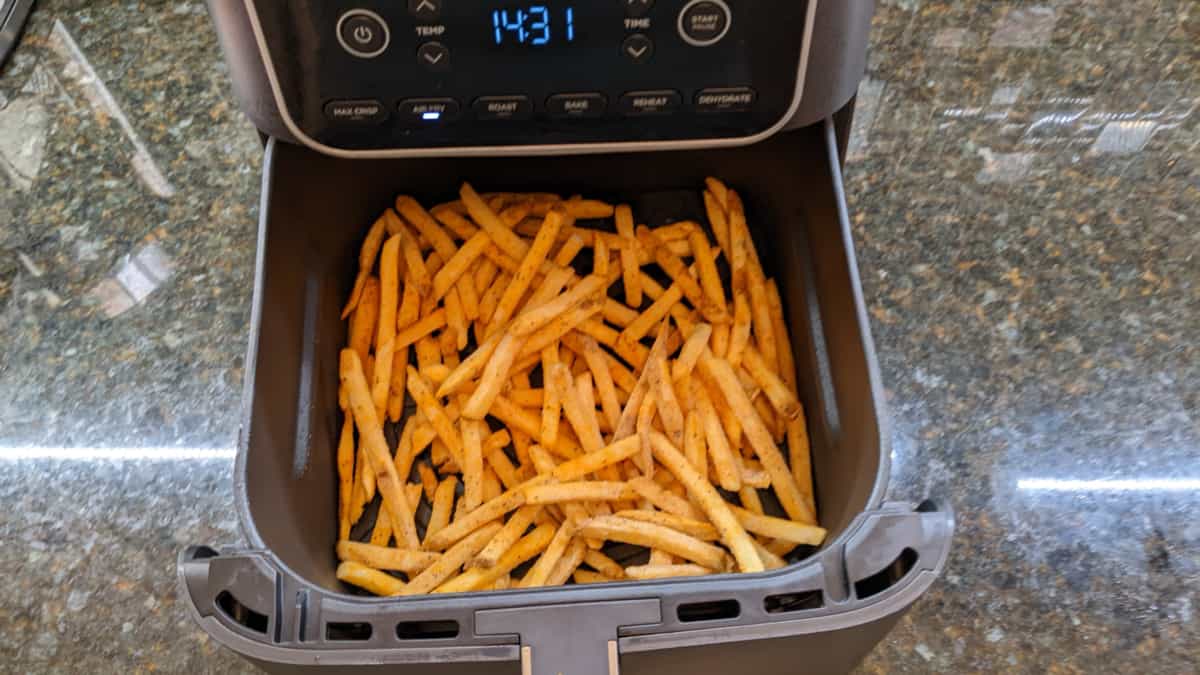 recipe for frozen french fries in air fryer