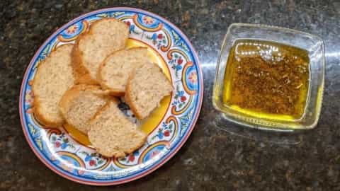 reheat baguette or French bread slices reheat baguette or french bread slices