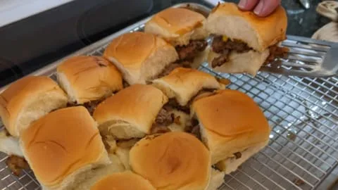 serving burger sliders off rack or from covered bowl serving burger sliders off rack or from covered bowl