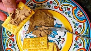 serving chicken liver pate recipe with club crackers