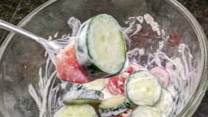 serving cucumber tomato salad recipe