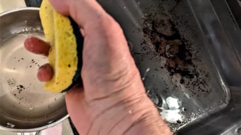 Sponge out residual water after aqualift cycle sponge out residual water after aqualift cycle