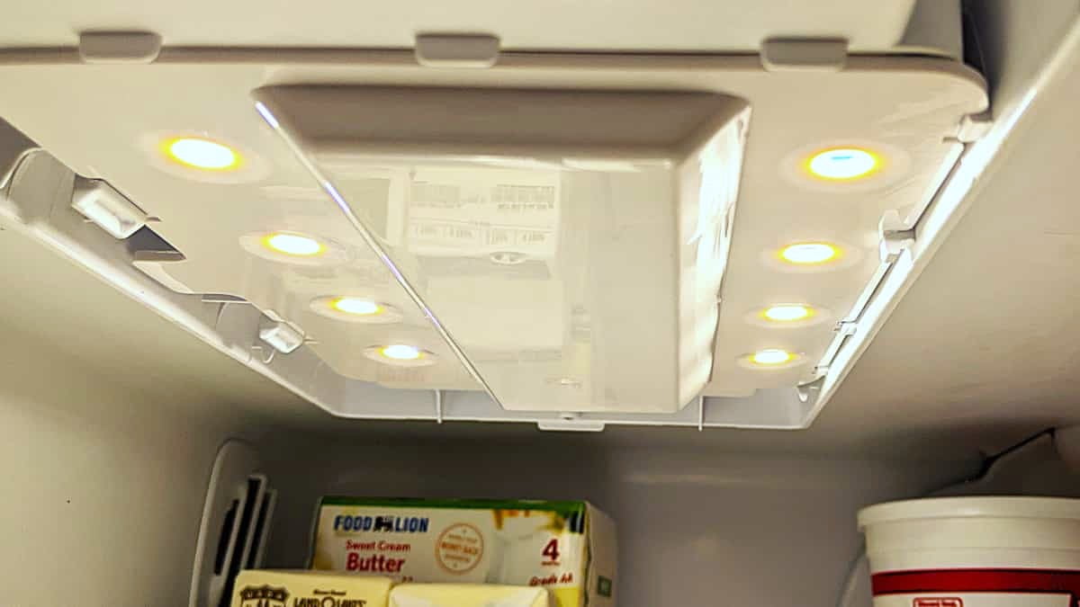 whirlpool refrigerator led light